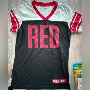 RARE Taylor Swift RED/Speak Now size M Jersey Tshirt